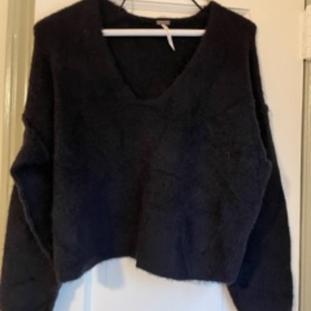 FREE PEOPLE ICING BLACK V NECK PULLOVER FUZZY SWEATER